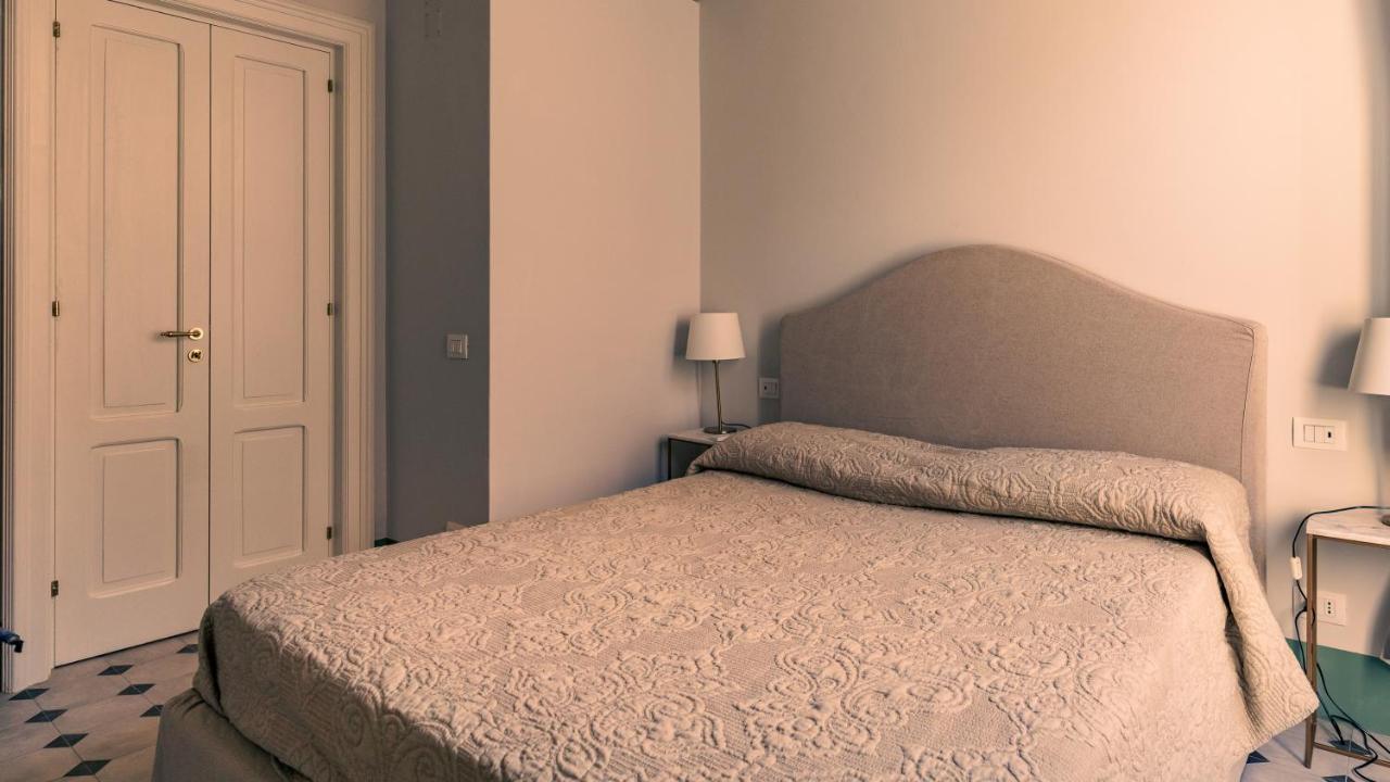 Capo 10 Liberty Apartments Сиракузы Экстерьер фото