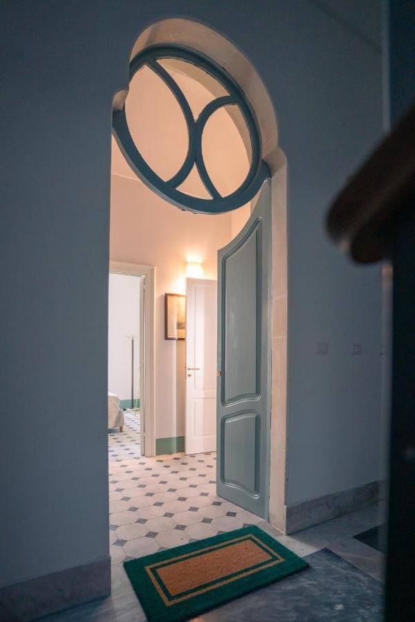 Capo 10 Liberty Apartments Сиракузы Экстерьер фото