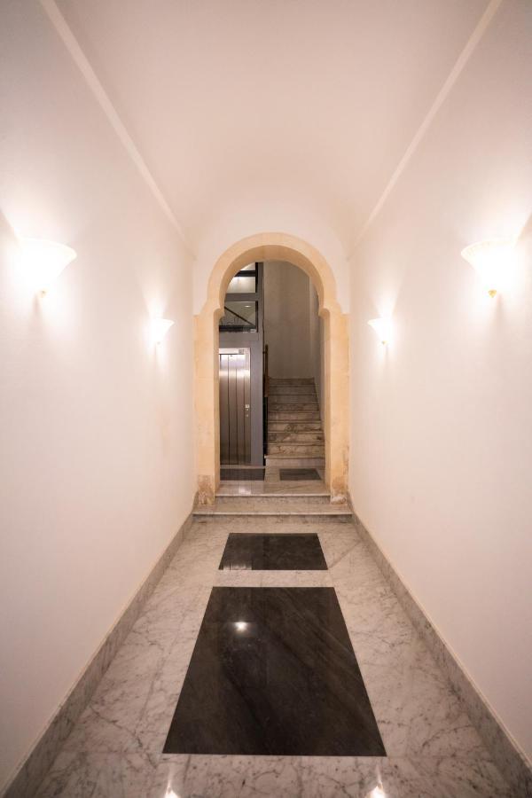 Capo 10 Liberty Apartments Сиракузы Экстерьер фото