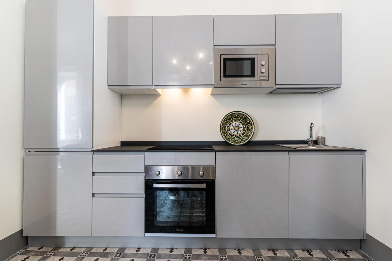 Capo 10 Liberty Apartments Сиракузы Экстерьер фото