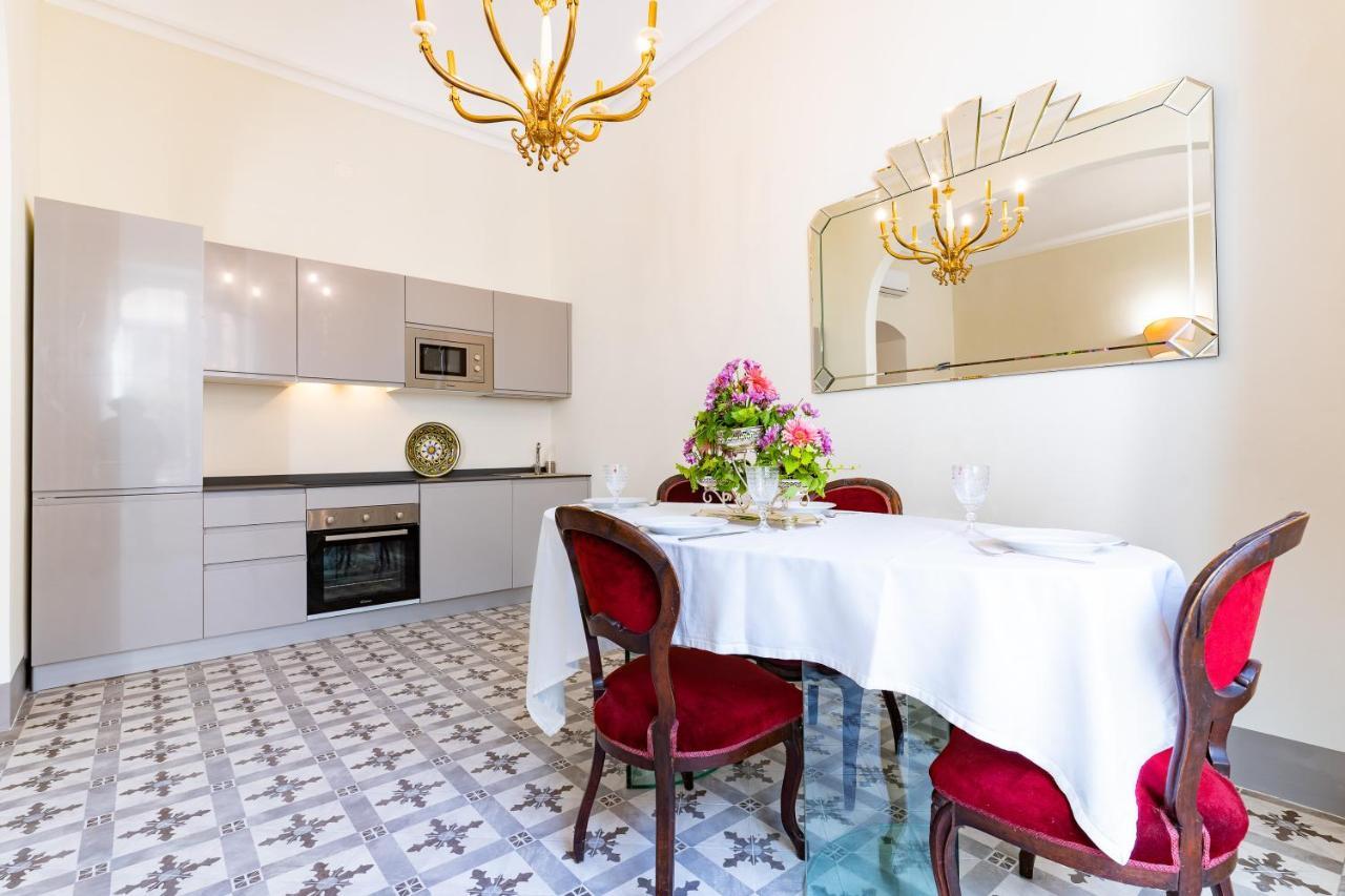 Capo 10 Liberty Apartments Сиракузы Экстерьер фото